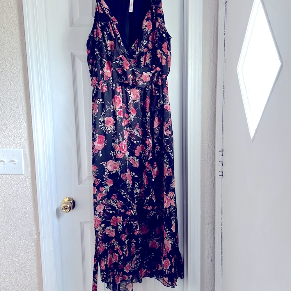 Xhaliration Beautiful floral dress